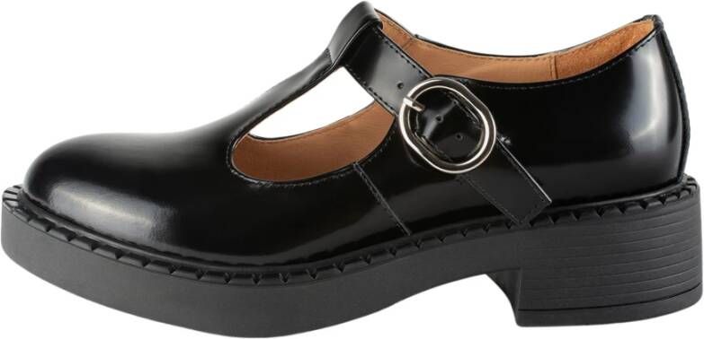 L37 Stijlvolle schoenen en accessoires