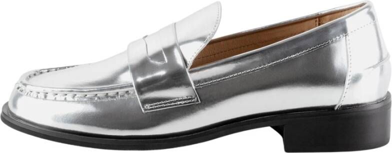L37 Stijlvolle schoenen en accessoires