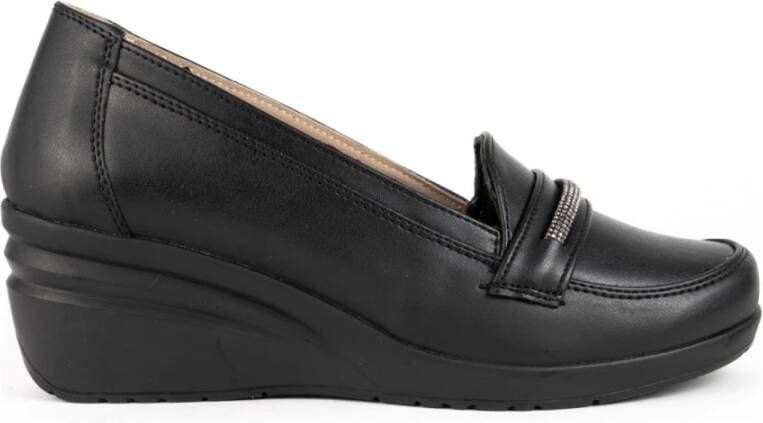 La Conte Zwarte Gesloten Loafers voor Vrouwen