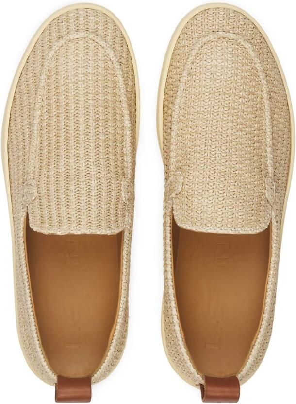 Lanvin Beige Platte Schoenen met Treklipje