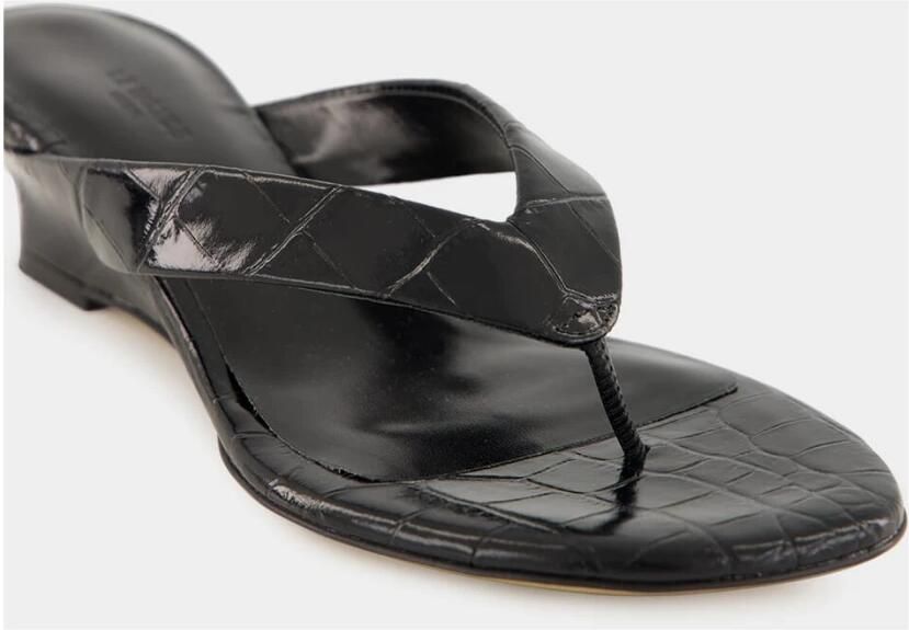 Le Monde Beryl Croc-Effect Micro Wedge Teenslippers - Foto 2