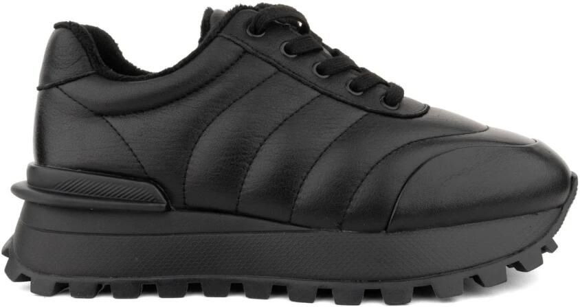 Linda Baumann Casual Closed Leisure