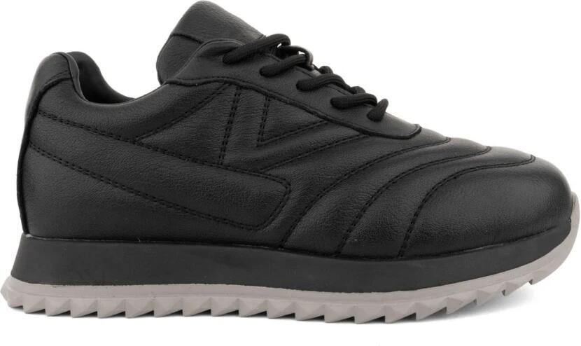 Linda Baumann Casual Sneakers