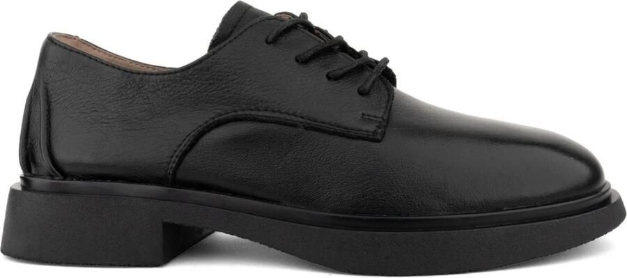 Linda Baumann Laced Schoenen