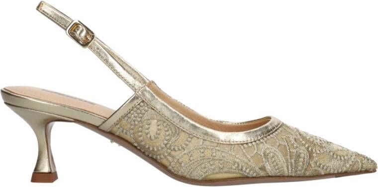 Lola Cruz Grace Pump 55