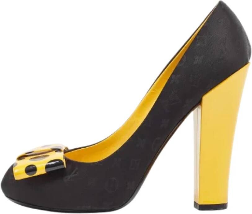 Louis Vuitton Vintage Pre-owned Canvas heels Black Dames