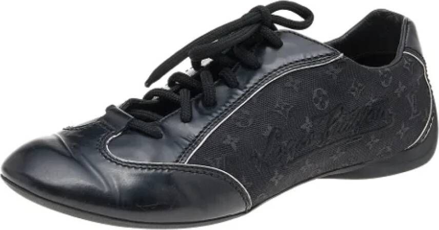 Louis Vuitton Vintage Pre-owned Canvas sneakers Black Dames