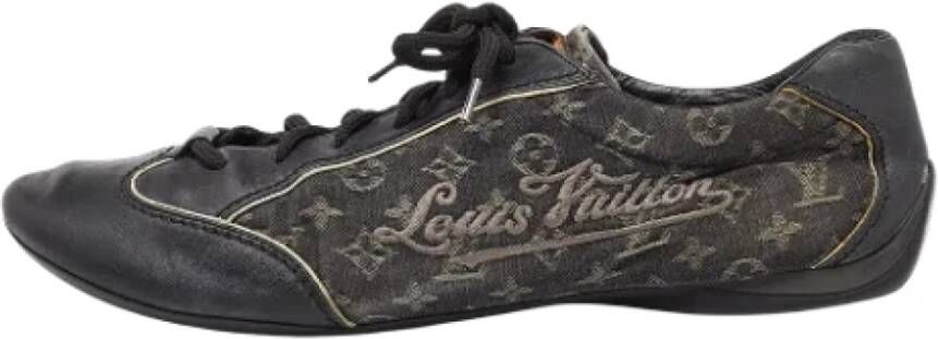 Louis Vuitton Vintage Pre-owned Canvas sneakers Multicolor Dames