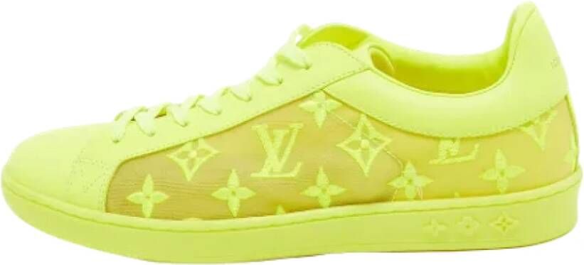 Louis Vuitton Vintage Pre-owned Leather sneakers Yellow Dames