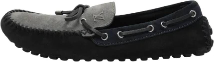 Louis Vuitton Vintage Pre-owned Suede flats Gray Heren
