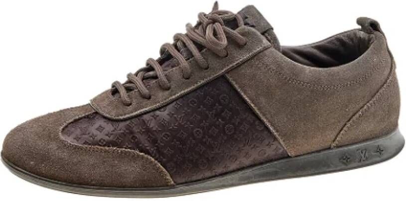 Louis Vuitton Vintage Pre-owned Suede sneakers Brown Dames