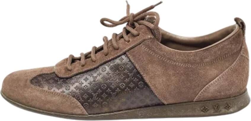 Louis Vuitton Vintage Pre-owned Suede sneakers Brown Dames