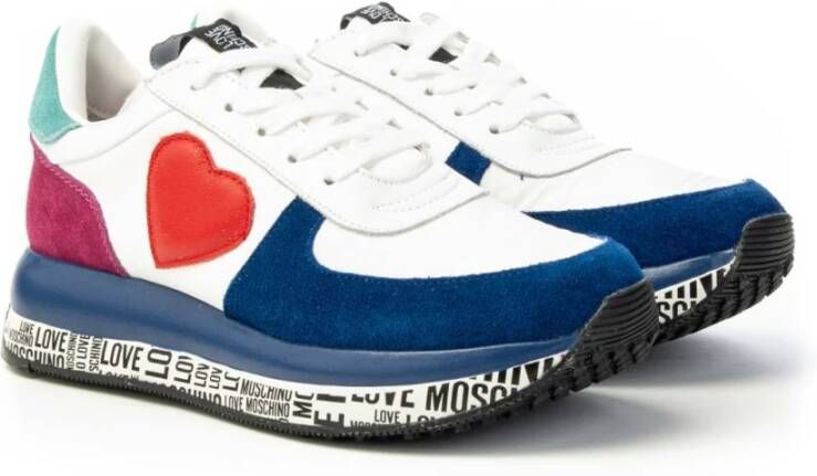 Love Moschino Trendy Sneakers met Veters en Leeuw Detail Meerkleurig Dames