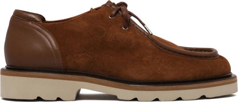 Maison Kitsuné Bruine Derby Schoenen met Moc Stiksels