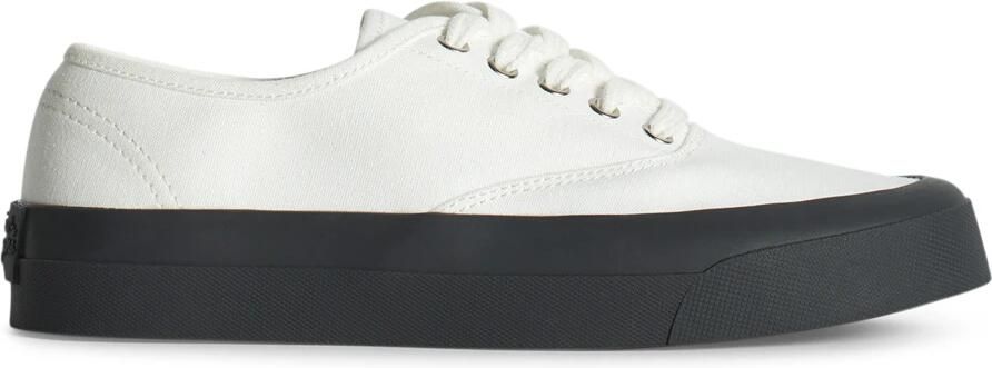 Maison Kitsuné Canvas Sneakers met veters