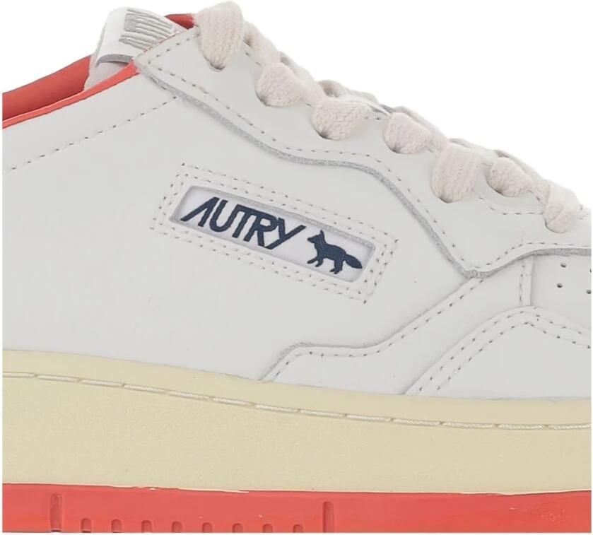 Maison Kitsuné Rode Sneakers van Autry