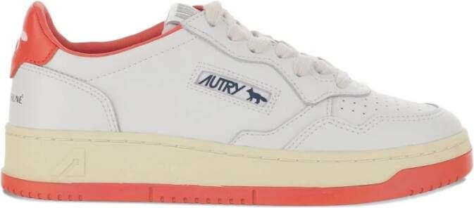 Maison Kitsuné Rode Sneakers van Autry - Foto 2