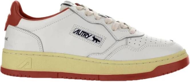 Maison Kitsuné Rode Vossensneakers met geperforeerde details - Foto 2