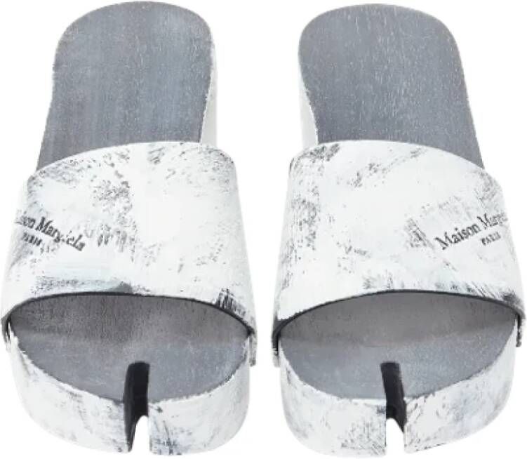 Maison Margiela Pre-owned Canvas sandals White Dames