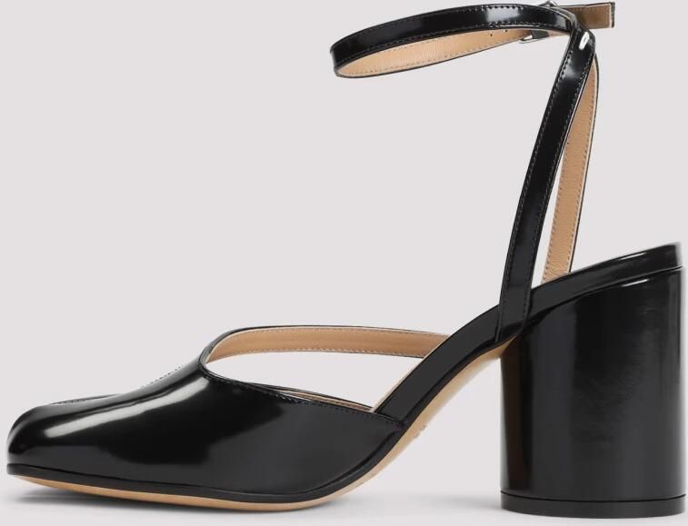 Maison Margiela Zwarte Pumps Elegante Geborsteld Leren Hakken Black Dames