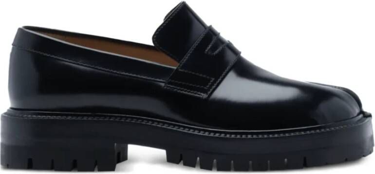 Maison Margiela Zwarte Loafer Tabi County Stijlvolle Schoen