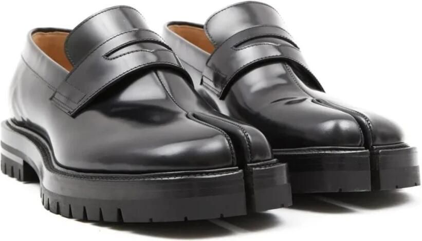 Maison Margiela Zwarte Loafer Tabi County Stijlvolle Schoen