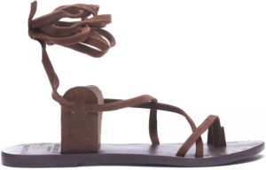 Manebí Flat Sandals Bruin Dames