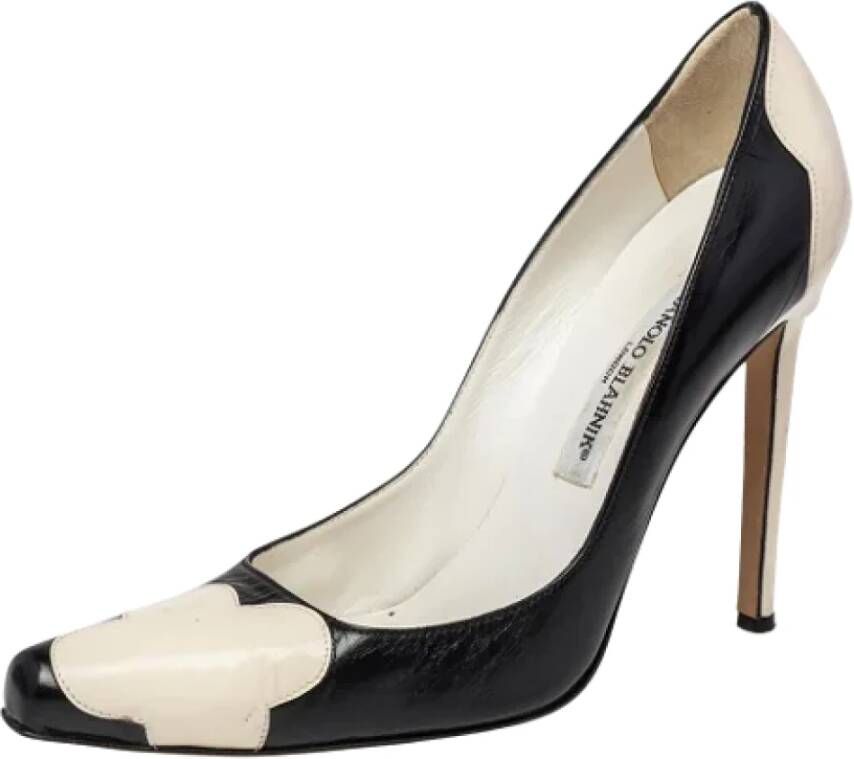 Manolo Blahnik Pre-owned Leather heels Black Dames