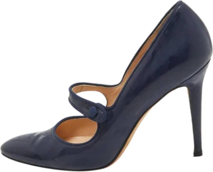 Manolo Blahnik Pre-owned Leather heels Blue Dames