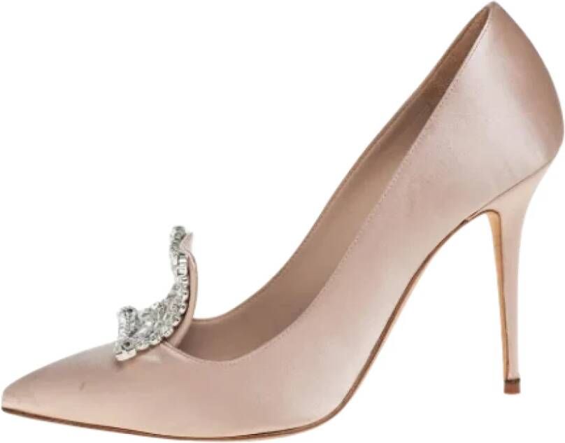 Manolo Blahnik Pre-owned Satin heels Beige Dames