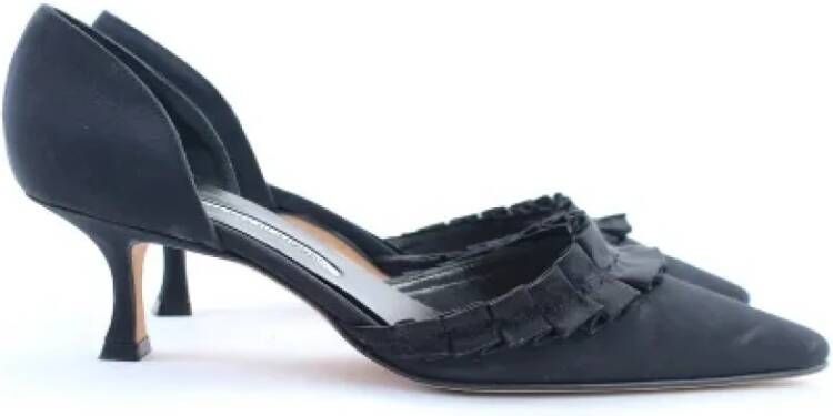 Manolo Blahnik Pre-owned Satin heels Black Dames