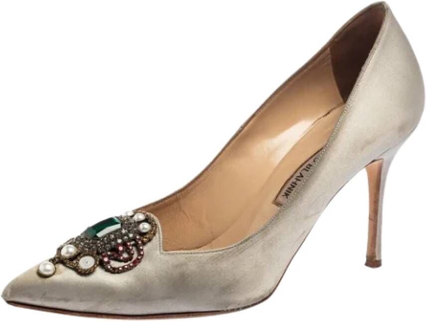 Manolo Blahnik Pre-owned Satin heels Gray Dames