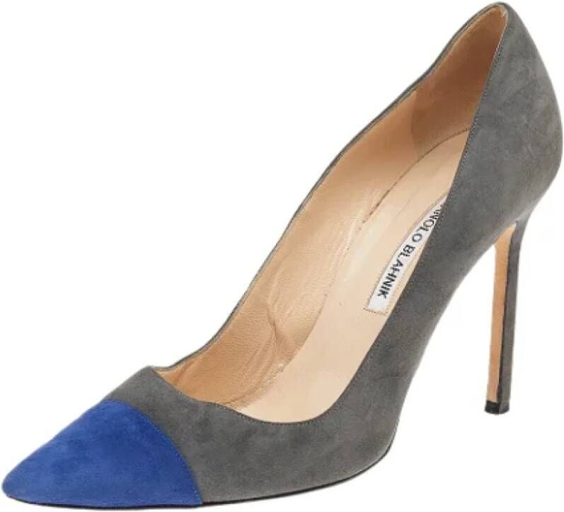 Manolo Blahnik Pre-owned Suede heels Gray Dames