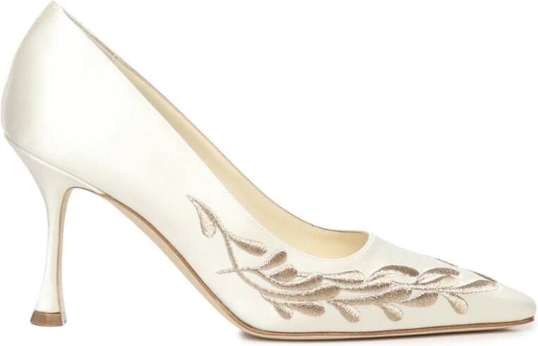 olo Blahnik Witte Hakken Stiletto Roomkleur