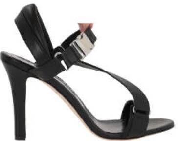 Manolo Blahnik Zwarte Leren Sandalen met Amandelvormige Neus en Enkelbandje Black Dames