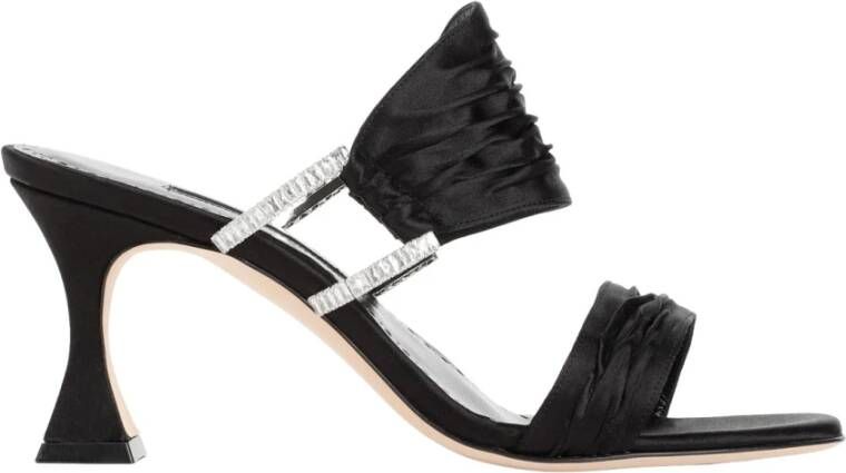 Manolo Blahnik Zwarte Satijnen Chinap Sandaal Black Dames