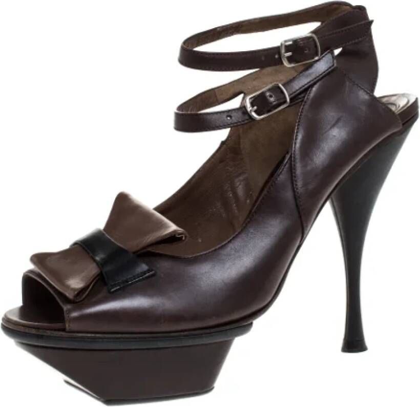 Marni Pre-owned Leather sandals Brown Dames