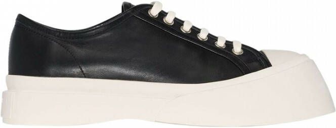 Marni Low-Top Sneakers Black Smooth Leather Sneakers in zwart