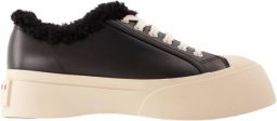 Marni Low-Top Sneakers Lace Pablo Sneakers Leather Black in zwart