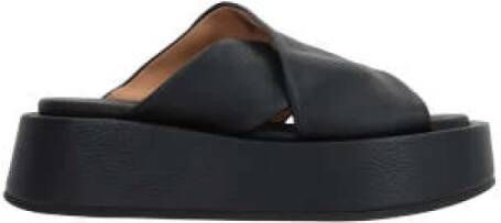 Marsell Zwarte gehamerde leren flatform sandalen Black Dames