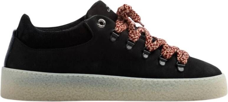 Mason Gar ts Urban Hiking High-Fashion Sneaker