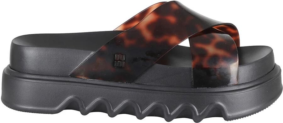 Melissa Cozy Cross Platform