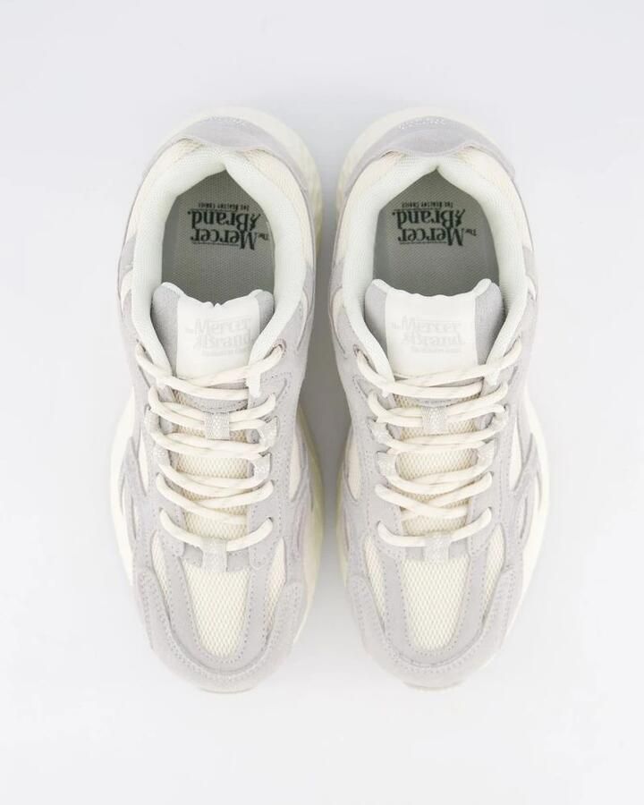 Mercer Amsterdam Suede Grijze Sneakers