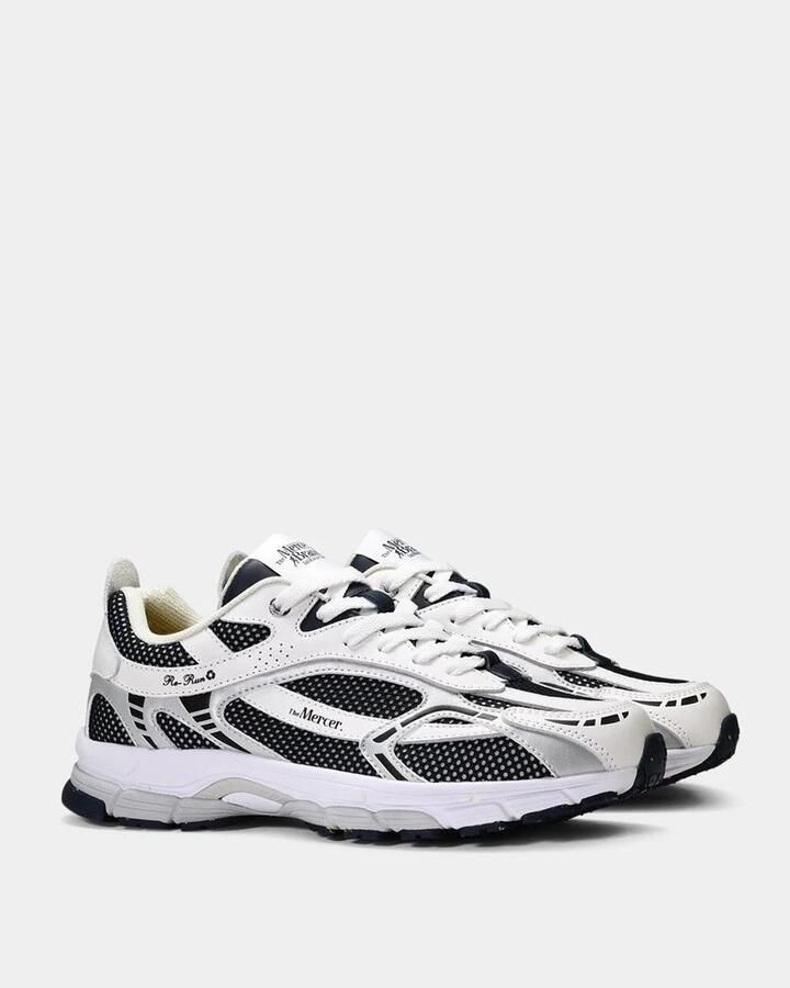 MERCER AMSTERDAM Lage Sneakers Dames The Re-run White Silver Maat: 36 Materiaal: Mesh Kleur: Bruin