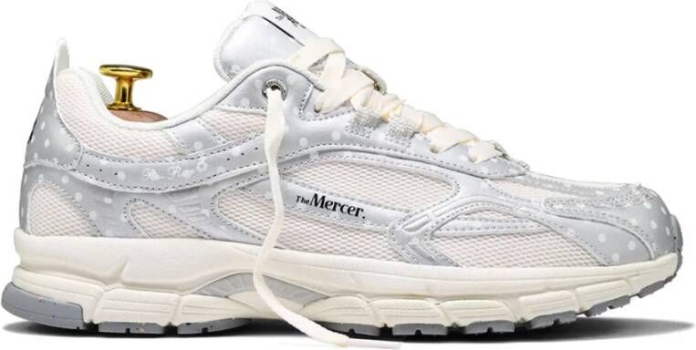 Mercer Amsterdam Retro Running Sneakers Grijs Zilver Dot