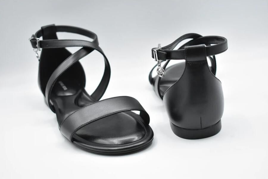 Michael Kors Alexa Flex Flat Sandal - Foto 2