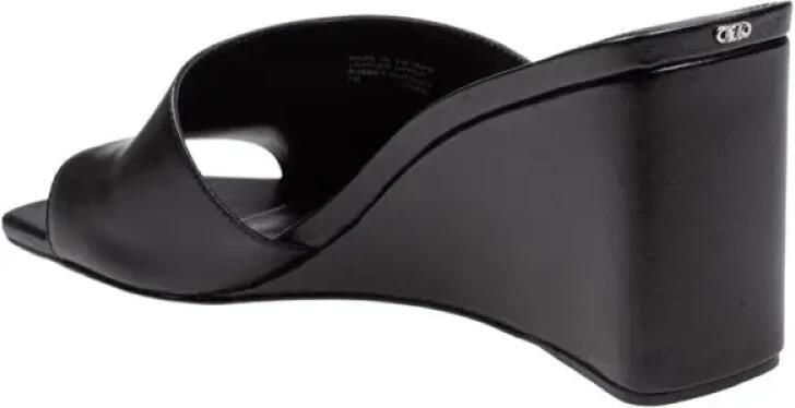 Michael Kors Low-Top Sneakers Merriam Wedge in zwart - Foto 2