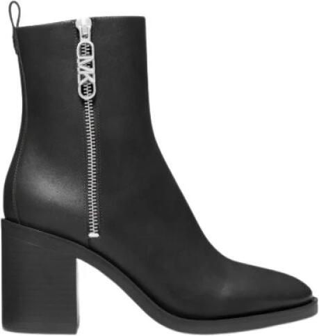 Michael Kors Zwarte Veterschoenen Dames Aw23 Zwart