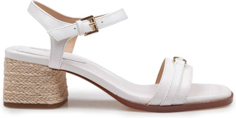 Michael Kors Witte leren sandaal met jute hak