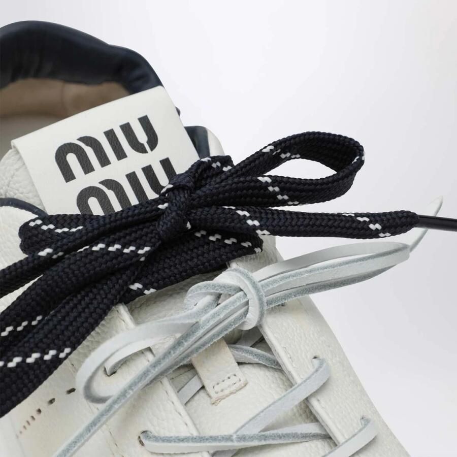 Miu Allacciate Sneakers